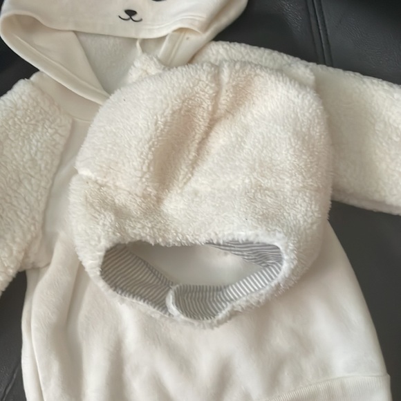 Okie dokie sweat shirt with hood size 2T carters hat 12-24 months - Picture 4 of 4